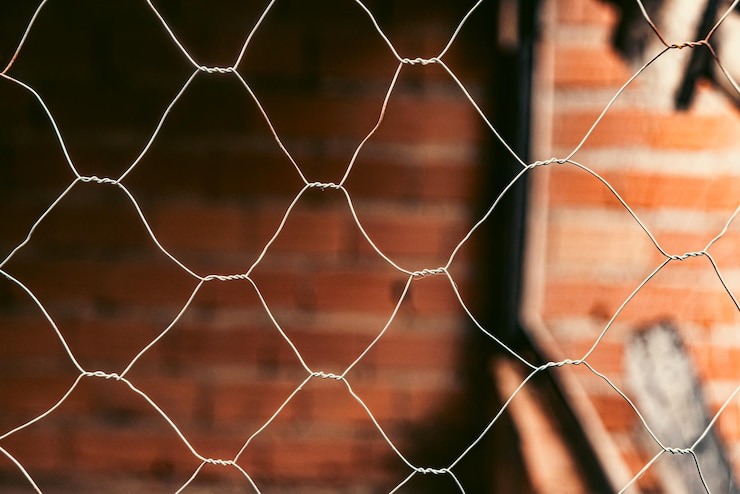 Chain mesh fencing suppliers suggesting this particular fencing type for protection