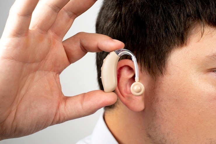 The hearing aid helps in improving hearing quality when the sound cannot reach the inner ear. 